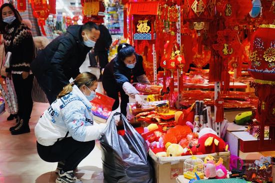 就地过年调查 批发 酒店 旅游业 遇冷 麻将机销量减半