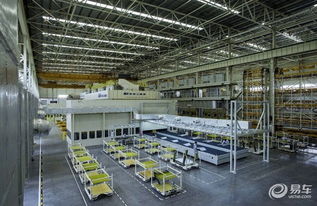 神龙公司首款产品东风标致4008荣耀下线